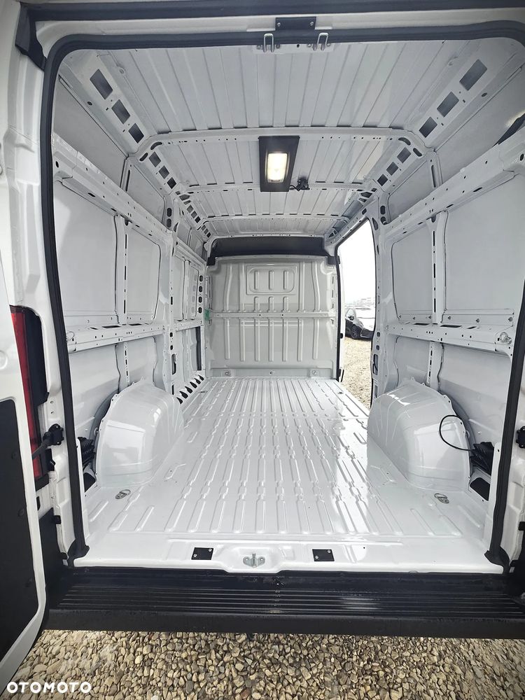 Toyota Proace MAX - 11