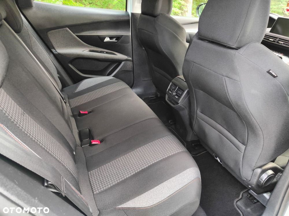 Peugeot 3008 1.6 HDi Active - 17