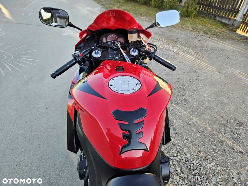 Honda CBR - 24