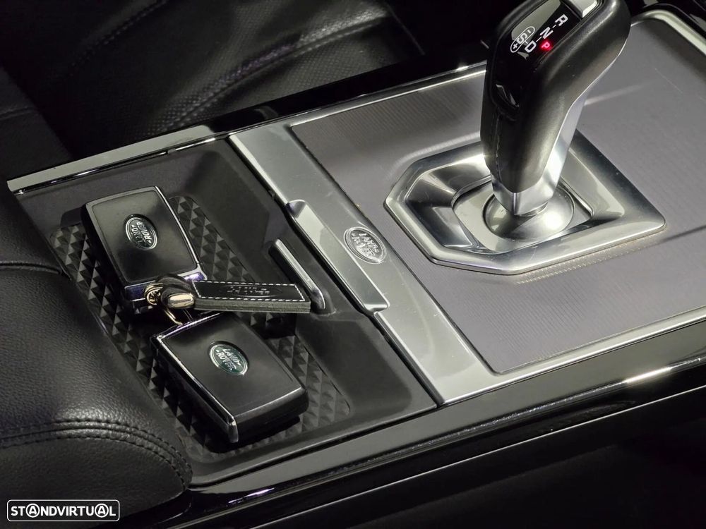 Land Rover Range Rover Evoque 1.5 P300e AWD Auto - 47