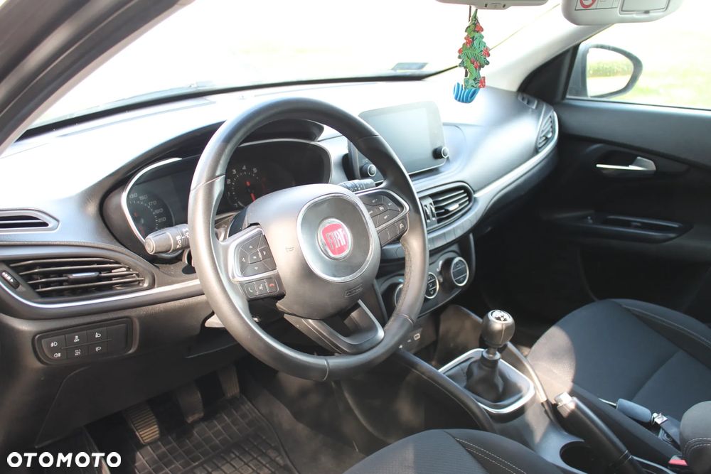 Fiat Tipo 1.4 T-Jet 16v Lounge - 9
