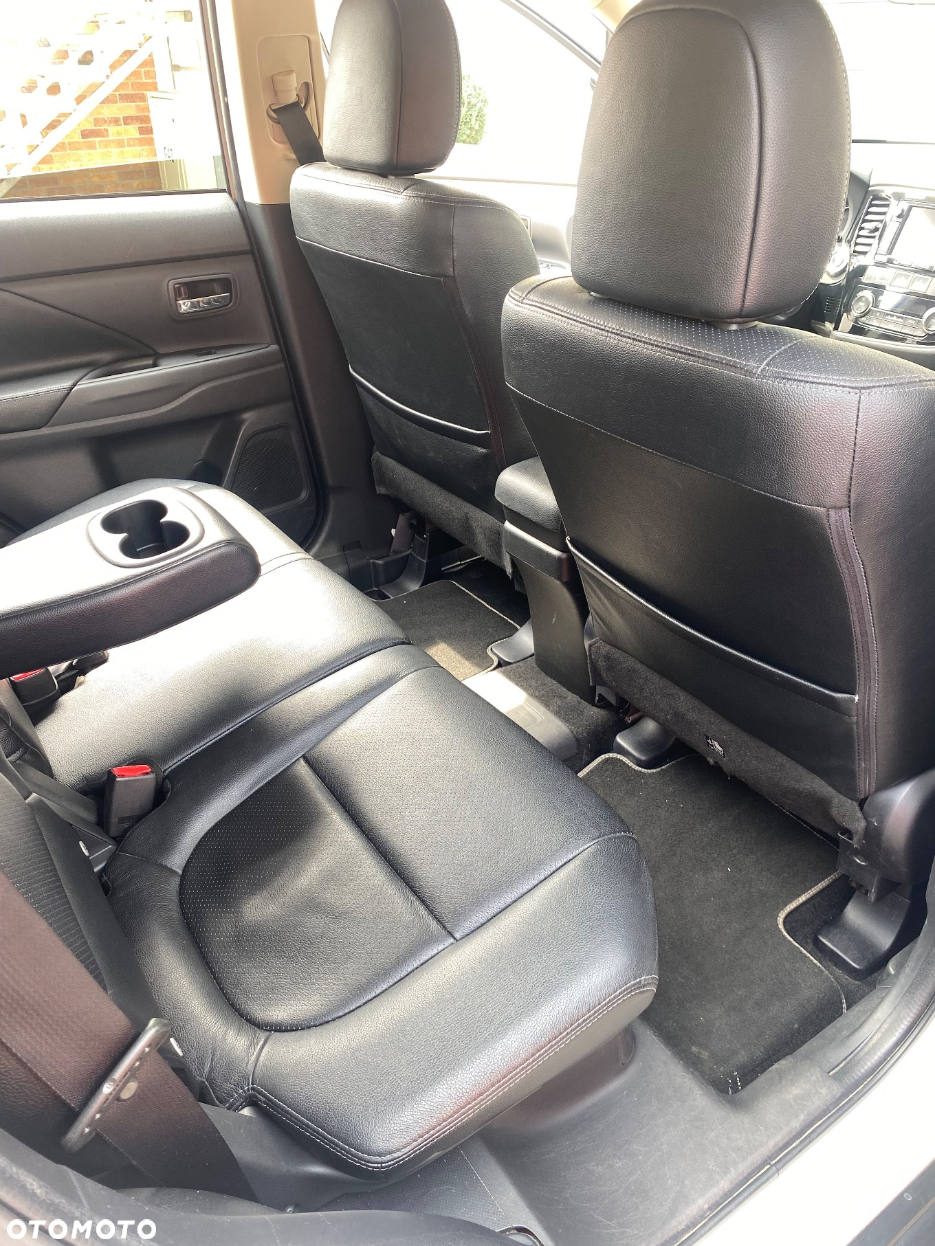 Mitsubishi Outlander PHEV Instyle NAVI - 10