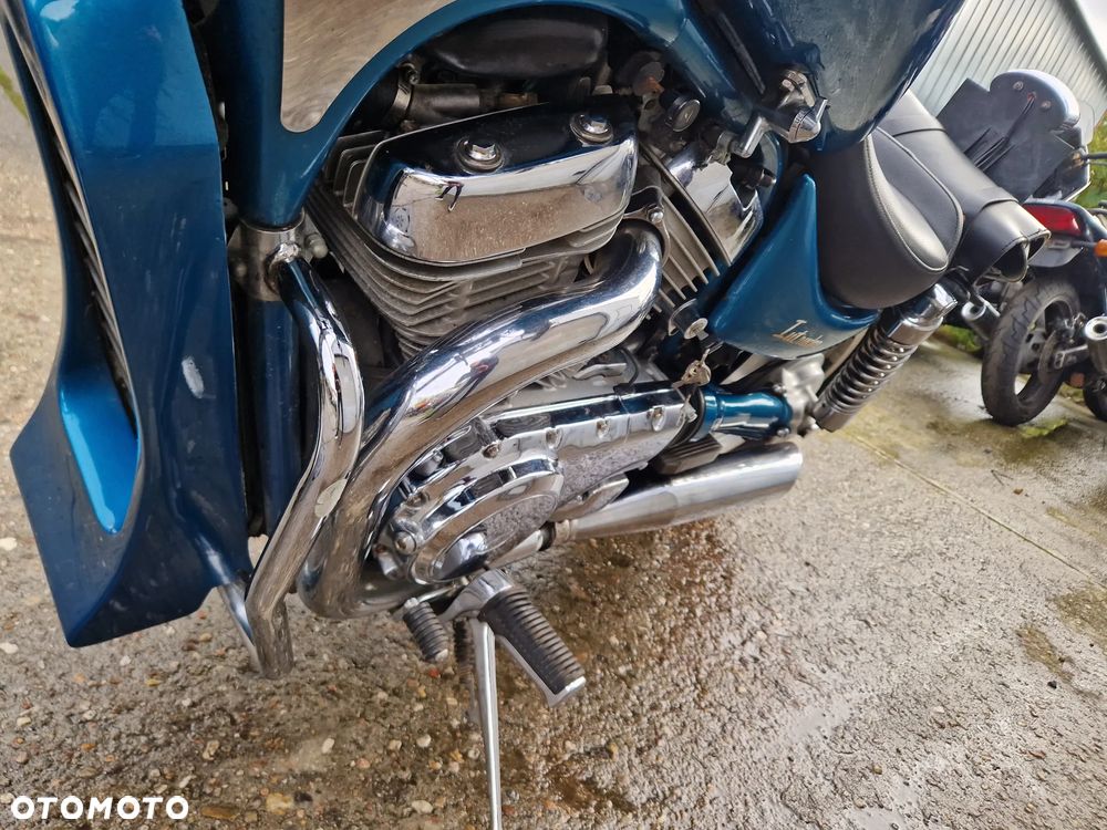 Suzuki Intruder - 31