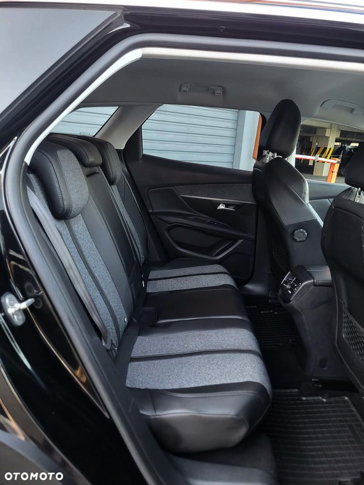 Peugeot 3008 HDi 150 Allure - 9