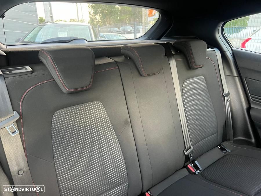 Ford Focus 1.0 EcoBoost MHEV ST-Line - 6