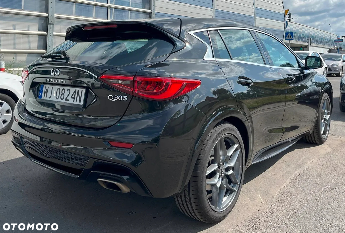Infiniti Q30 2.0t Sport AWD 7DCT - 5