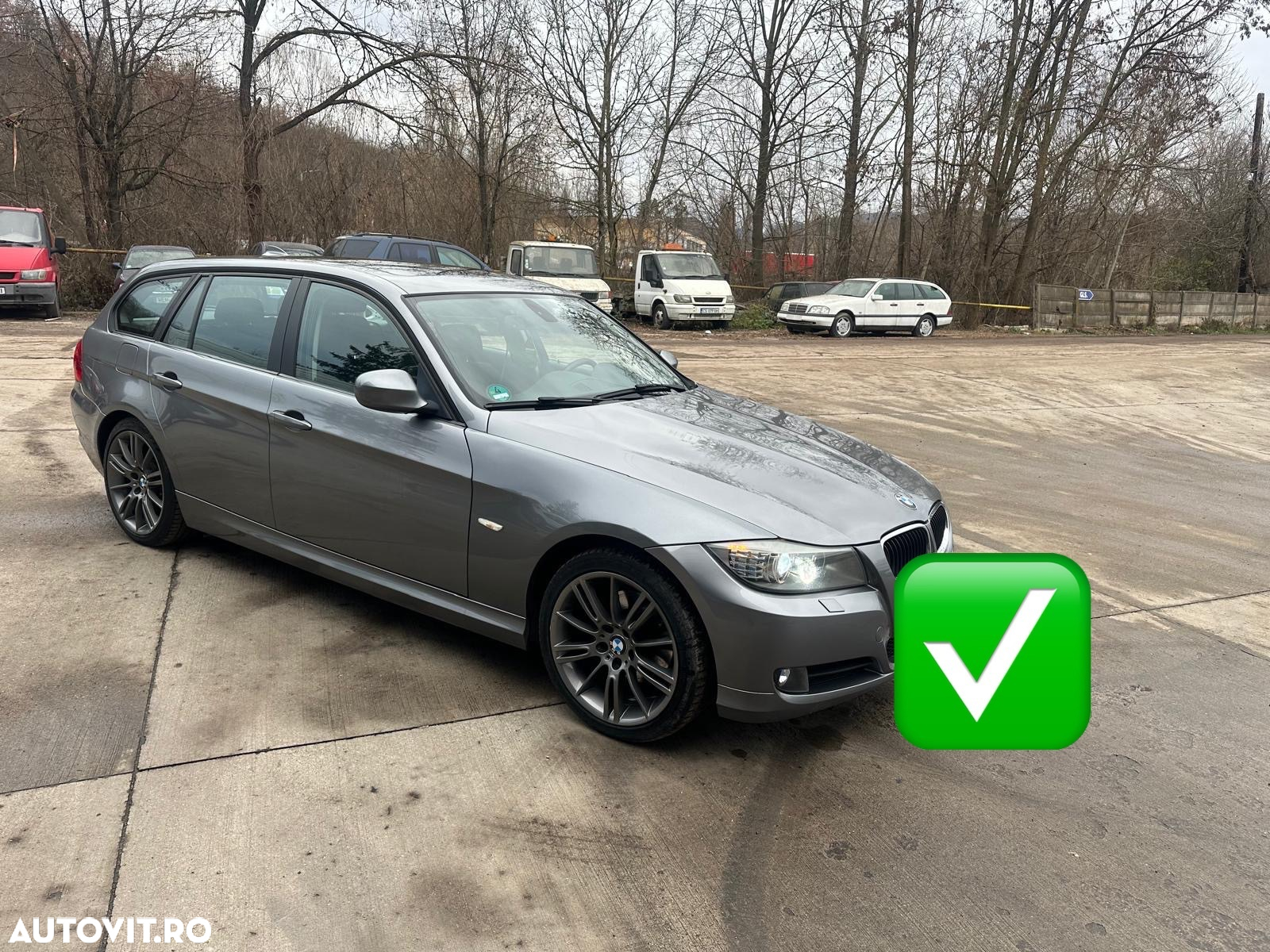 BMW Seria 3 320d xDrive DPF Edition Sport - 2