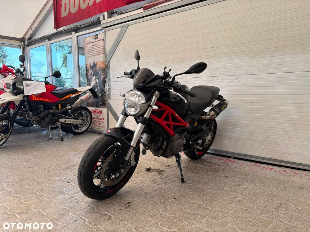 Ducati Monster - 11