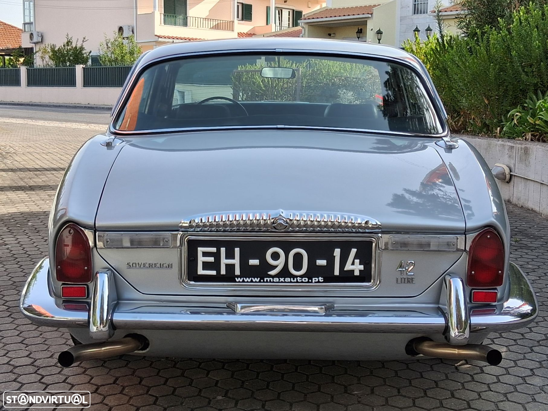 Daimler Sovereign - 23