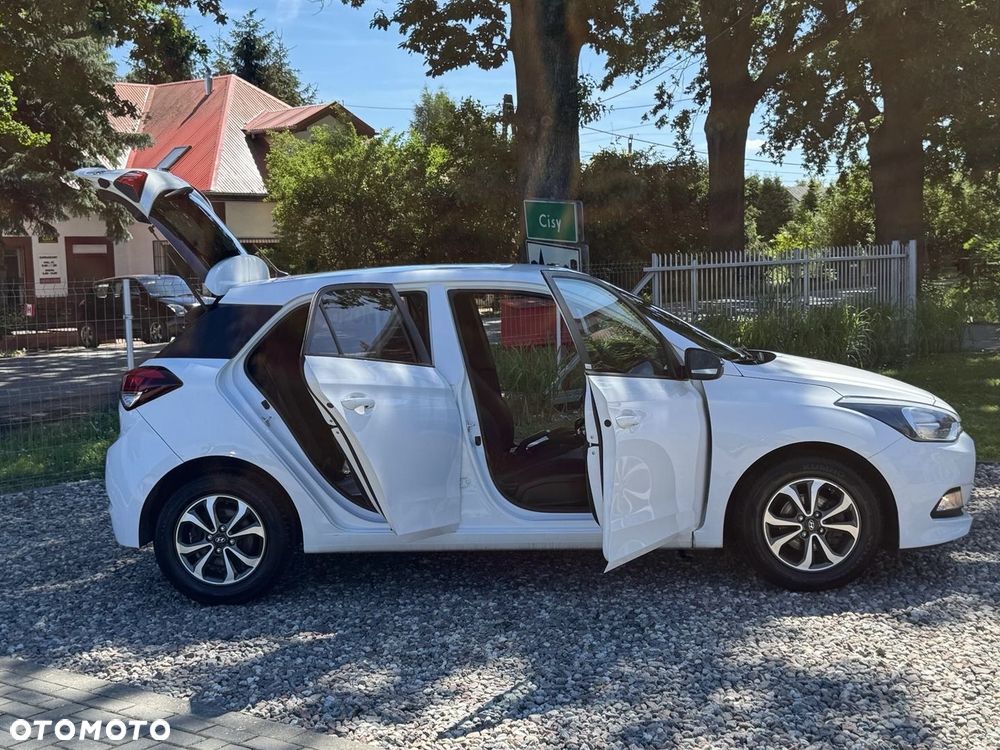Hyundai i20 1.2 Passion - 35