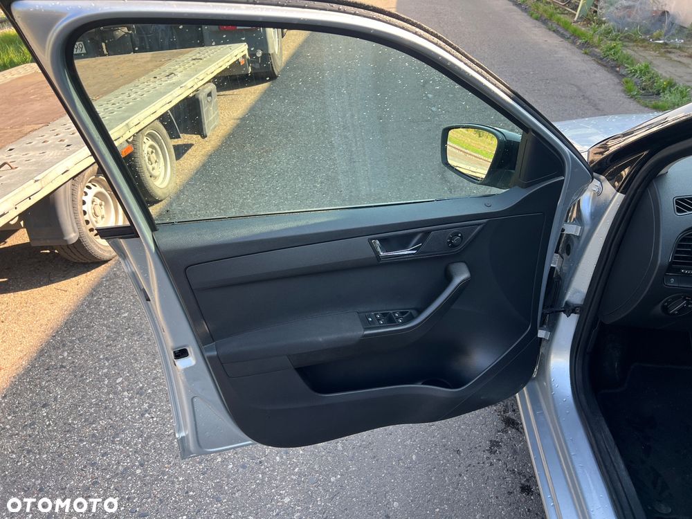 Skoda Fabia 1.2 TSI DSG Monte Carlo - 14
