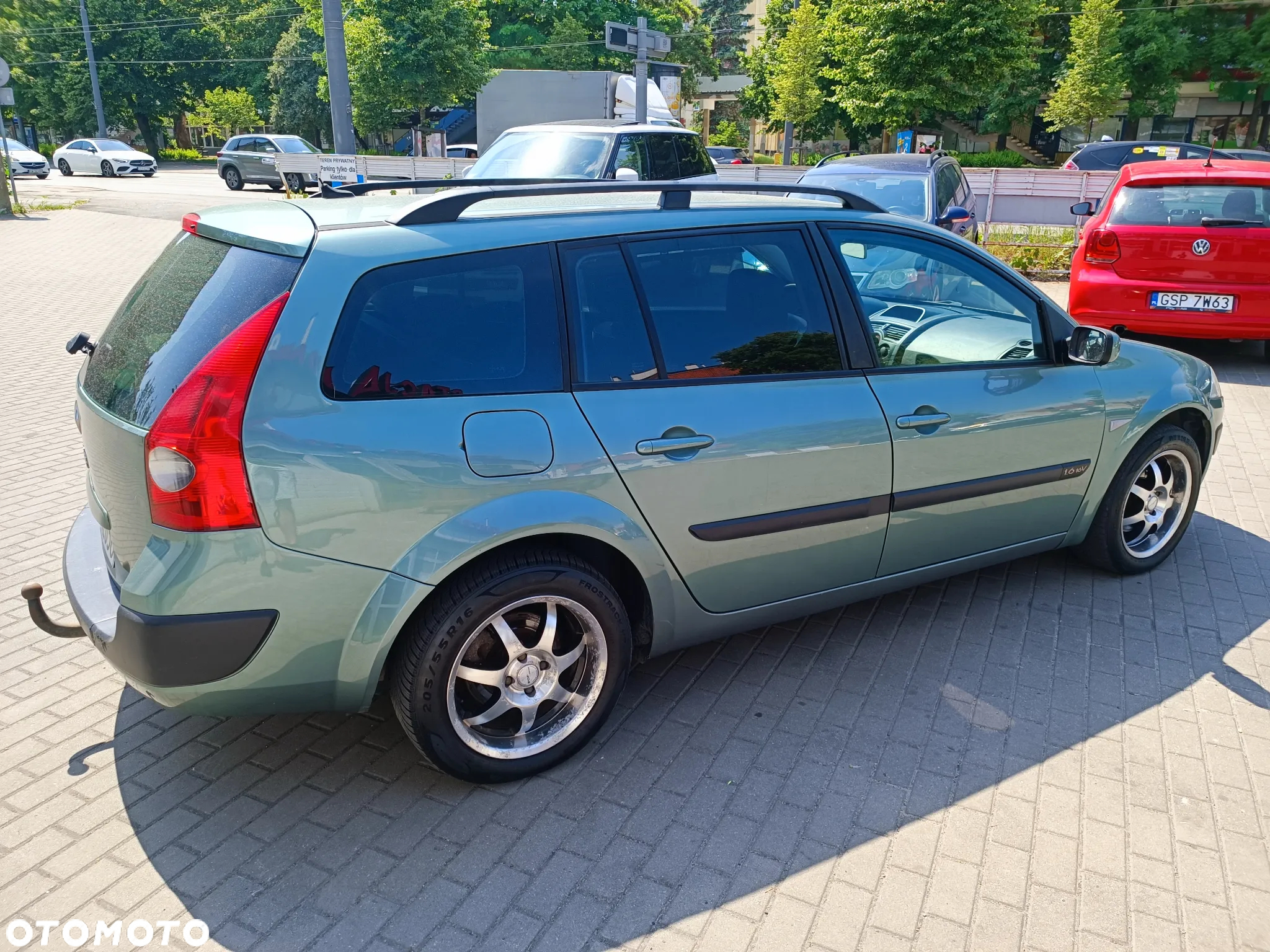 Renault Megane 1.6 Emotion - 8
