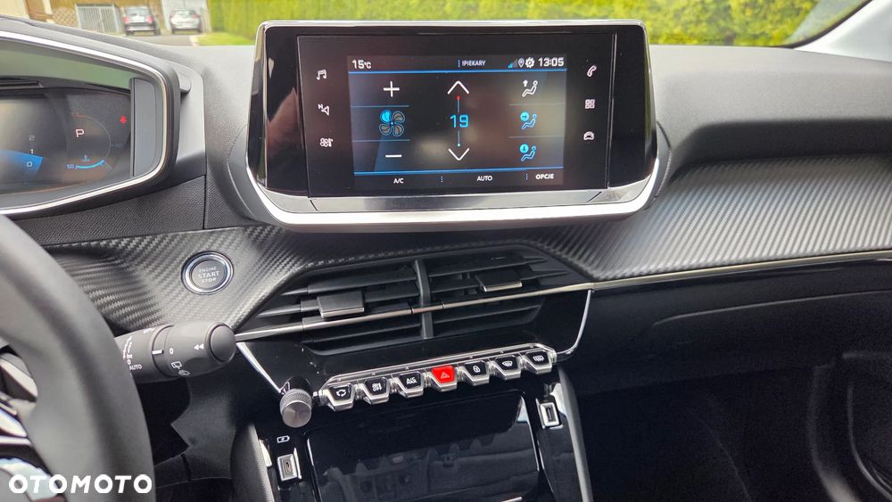 Peugeot 208 1.2 PureTech Allure S&S EAT8 - 19