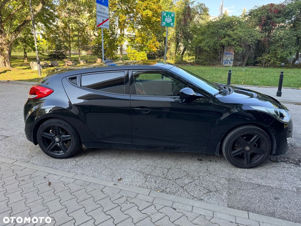 Hyundai Veloster 1.6 Style - 8