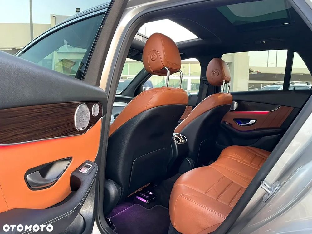 Mercedes-Benz GLC 300 4Matic 9G-TRONIC Exclusive - 15
