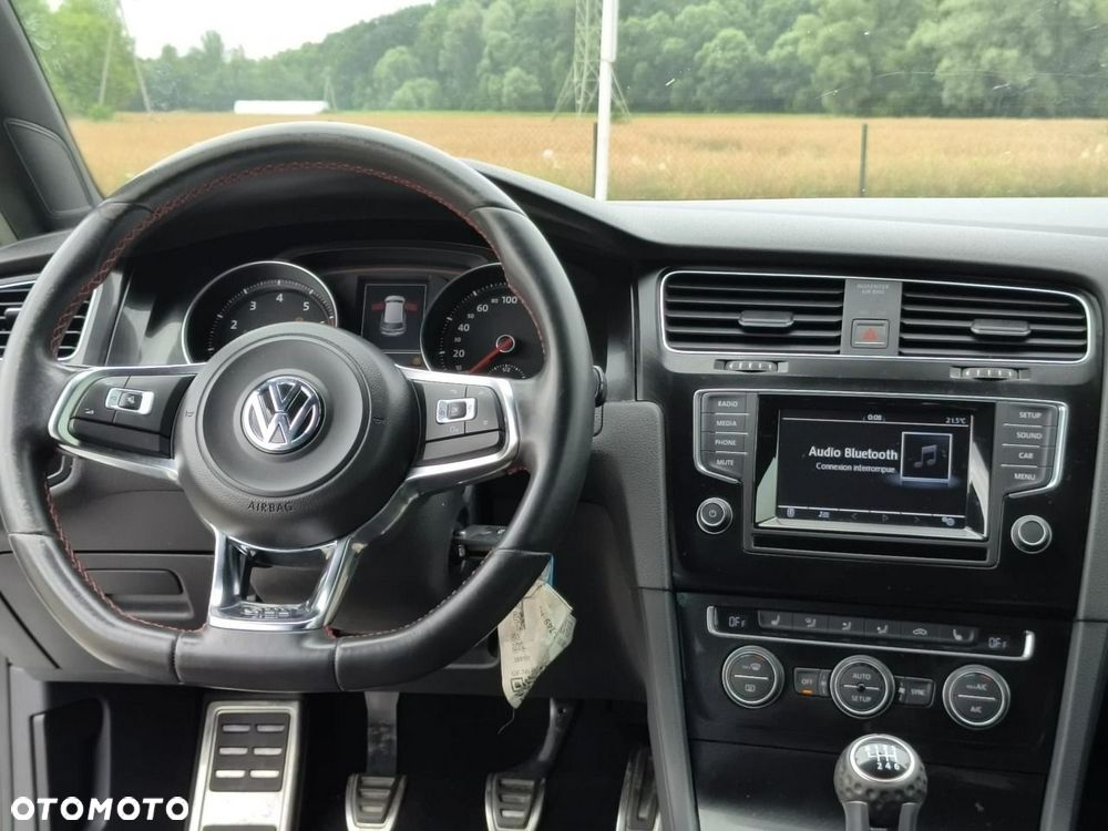 Volkswagen Golf - 12