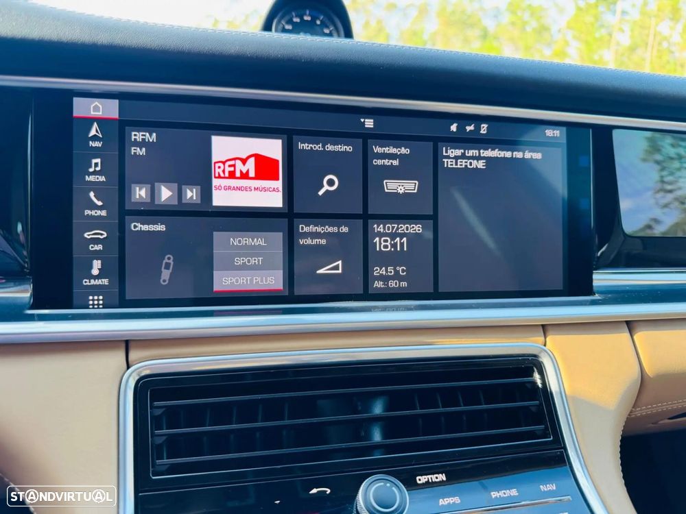 Porsche Panamera Sport Turismo 4 E-Hybrid - 43