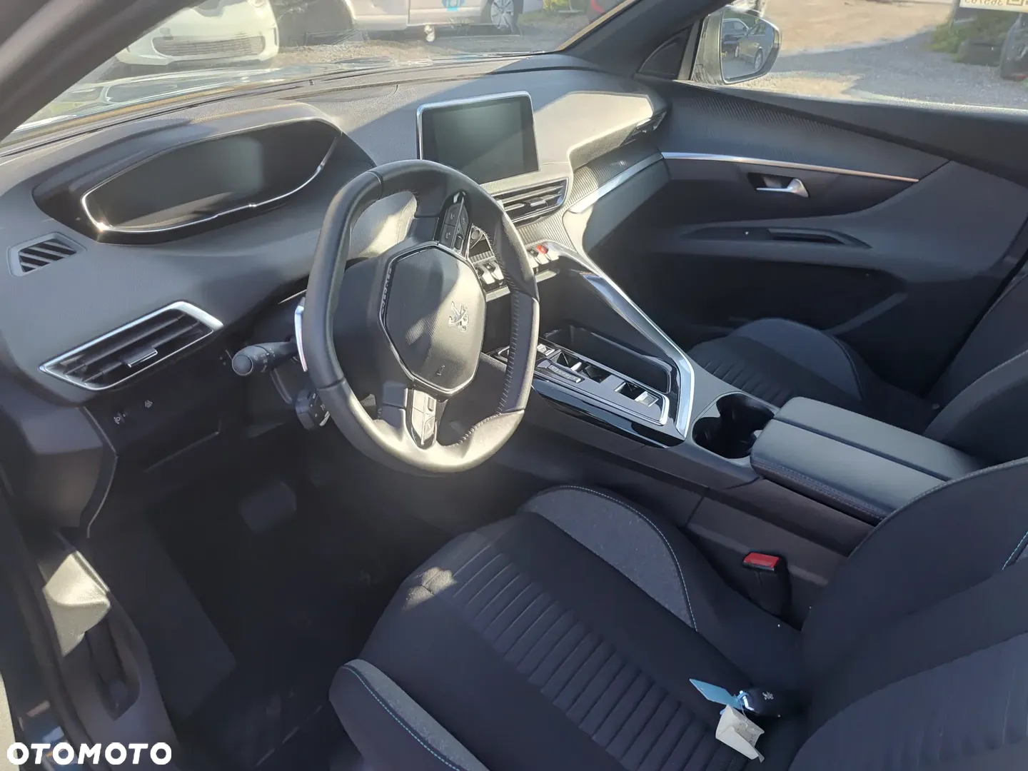 Peugeot 5008 1.2 PureTech Active S&S EAT8 - 14