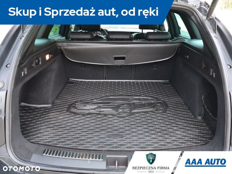 Opel Insignia - 15
