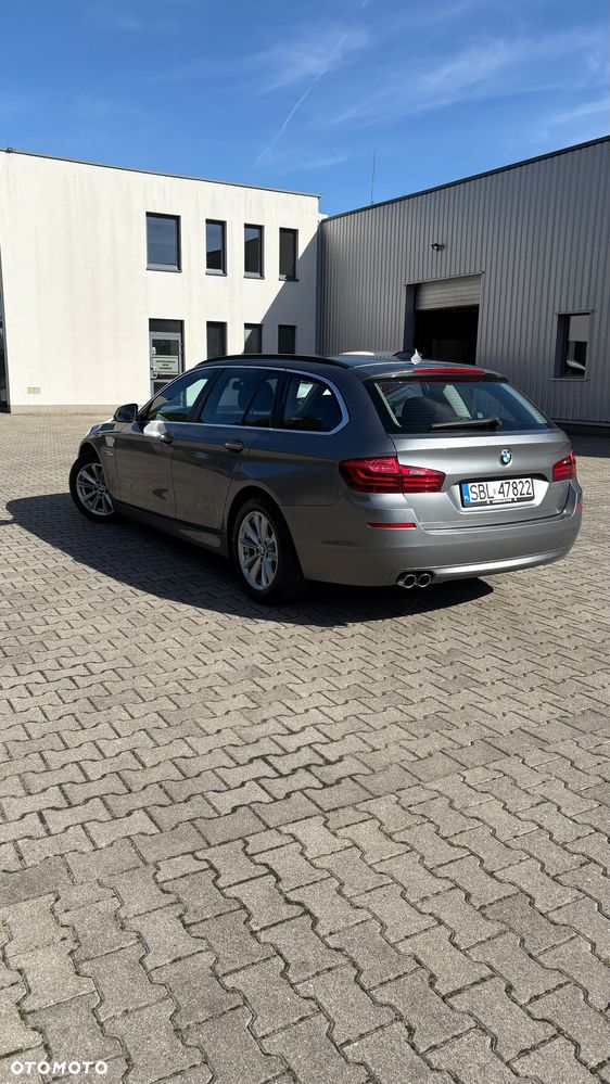 BMW Seria 5 520d xDrive - 4