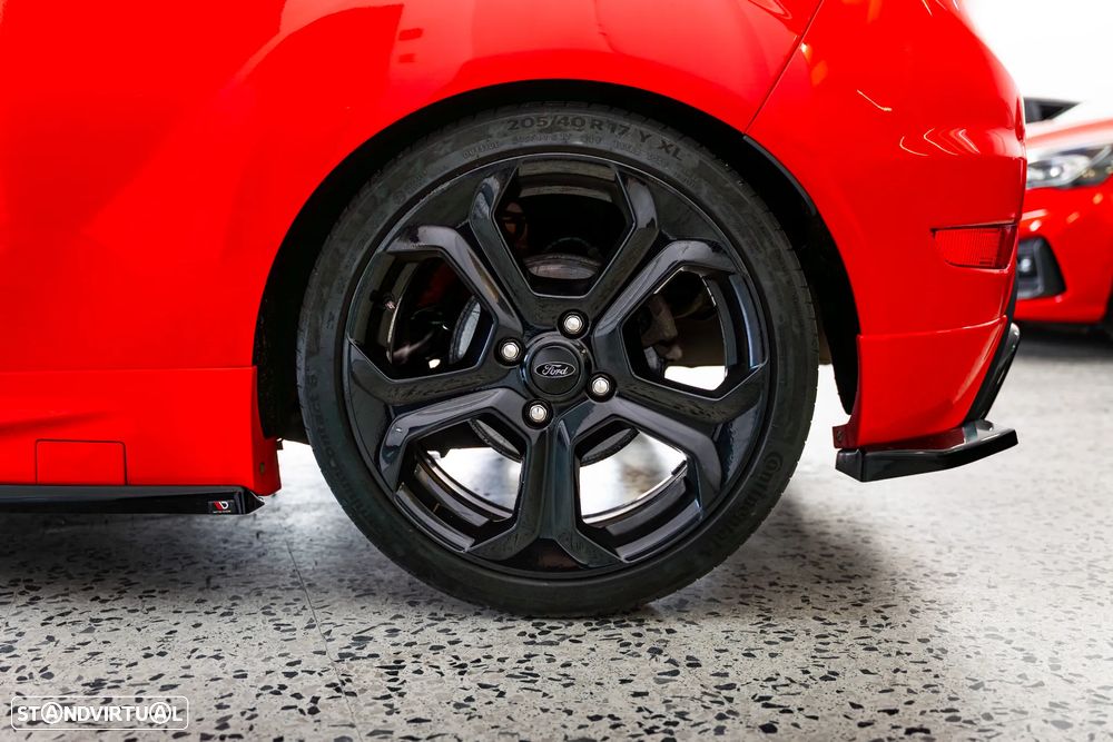 Ford Fiesta 1.6 EcoBoost ST - 38