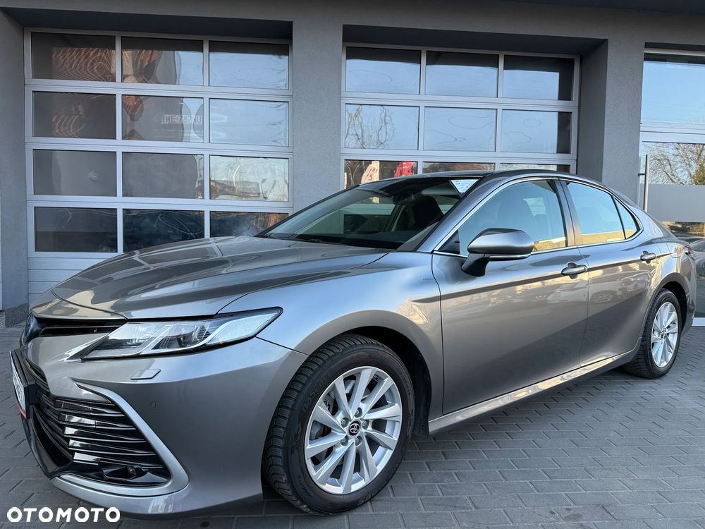 Toyota Camry 2.5 Hybrid Comfort CVT - 28