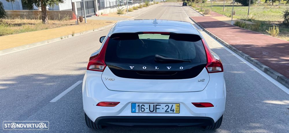 Volvo V40 2.0 D2 Inscription - 10