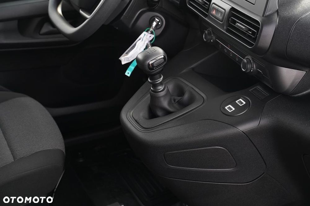 Toyota Proace City 1.5 D-4D Long 2,3t Active - 28