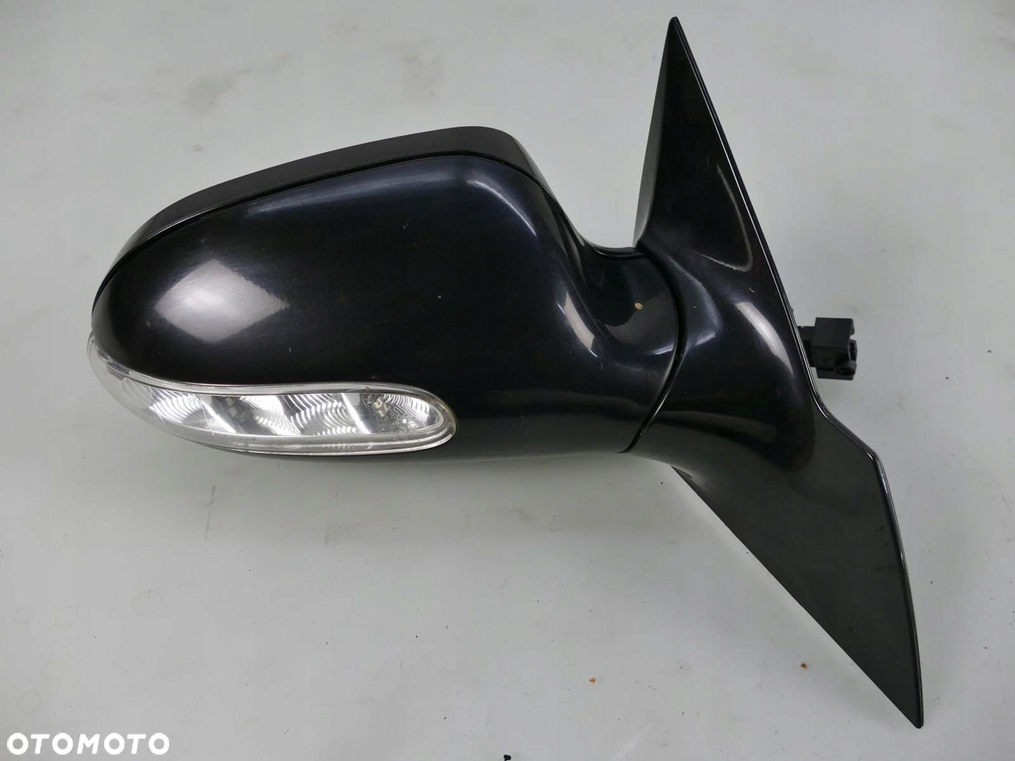 MERCEDES W209 C209 LIFT AMG LUSTERKO 15 PIN P 197 - 1