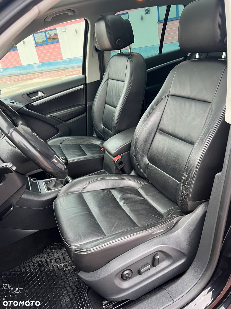 Volkswagen Tiguan - 30