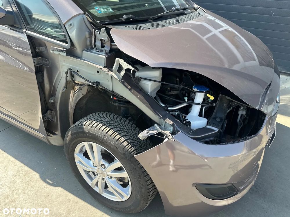 Hyundai ix20 1.4 blue Comfort - 13