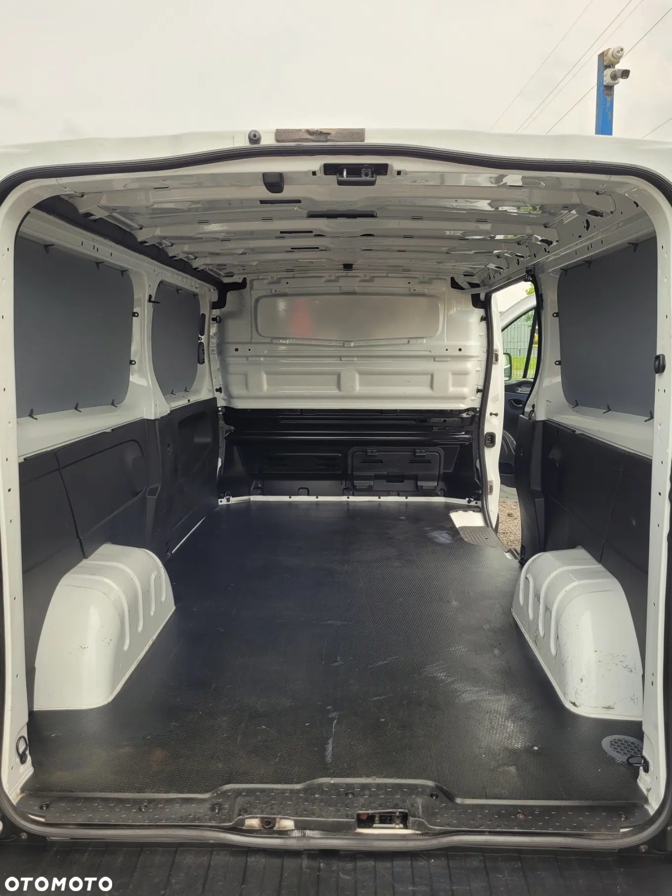 Opel Vivaro long - 14