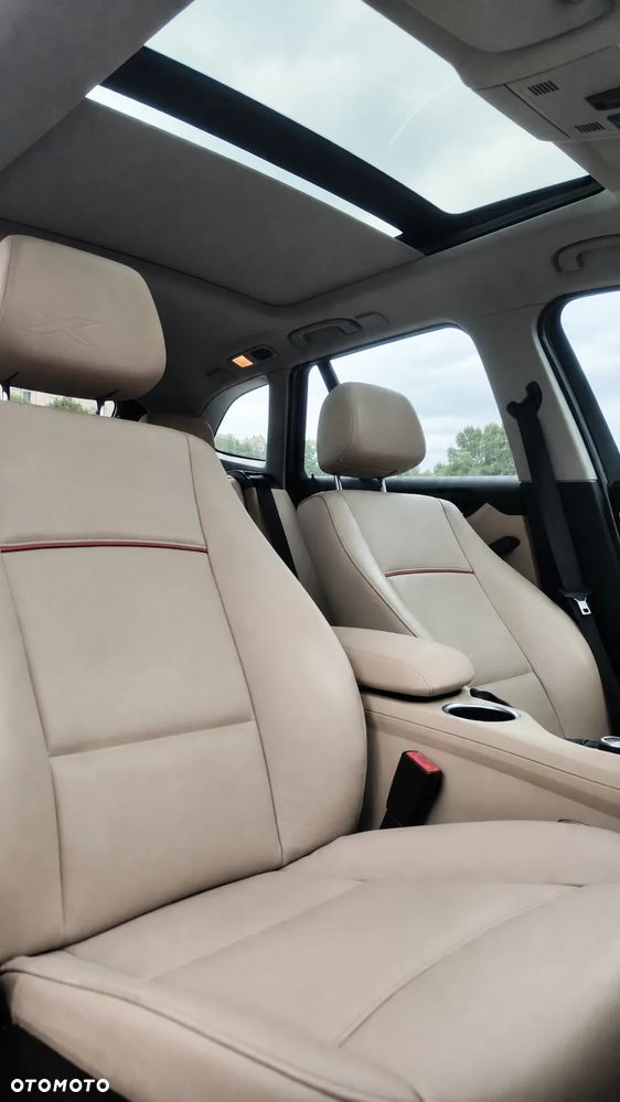 BMW X1 xDrive20d xLine - 14