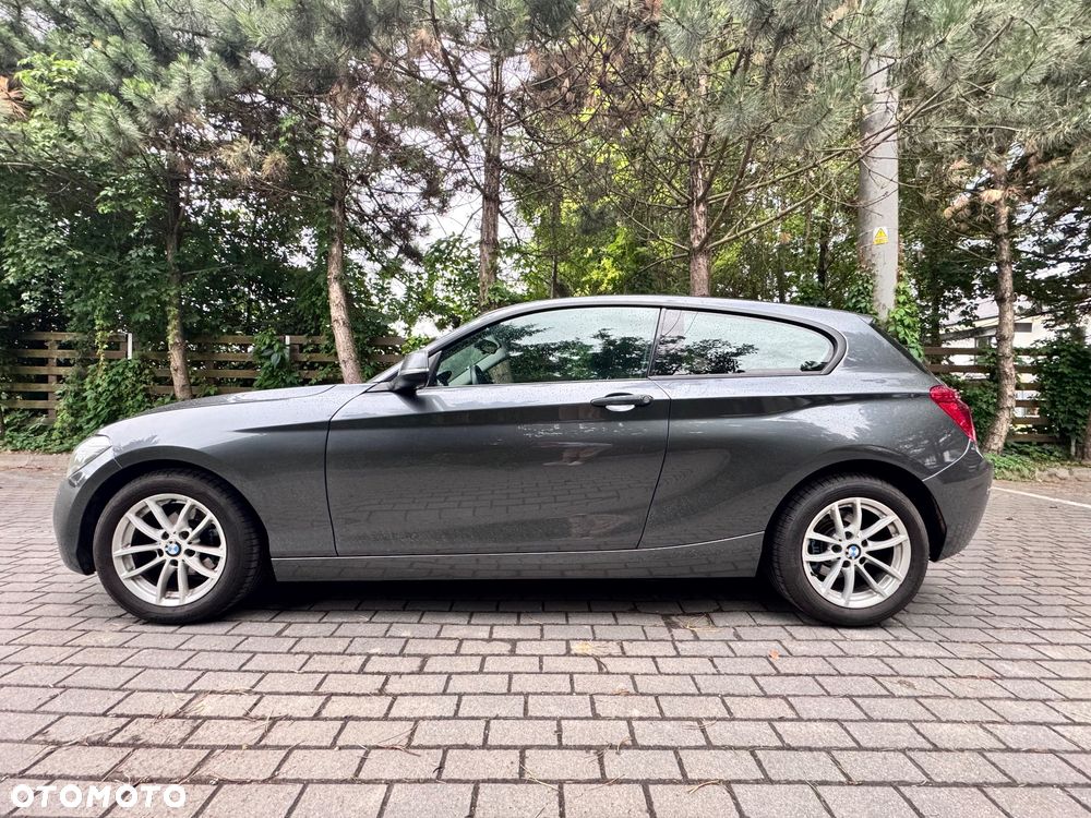 BMW Seria 1 114i - 3