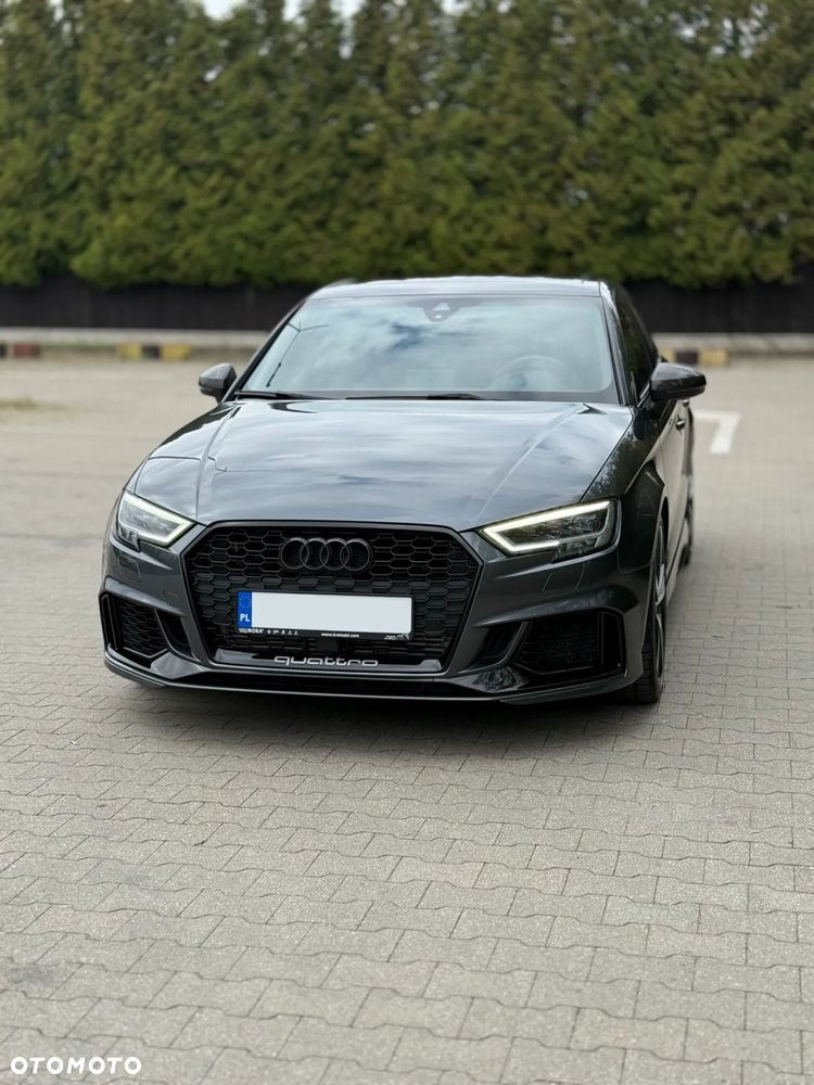 Audi RS3 Limousine - 3
