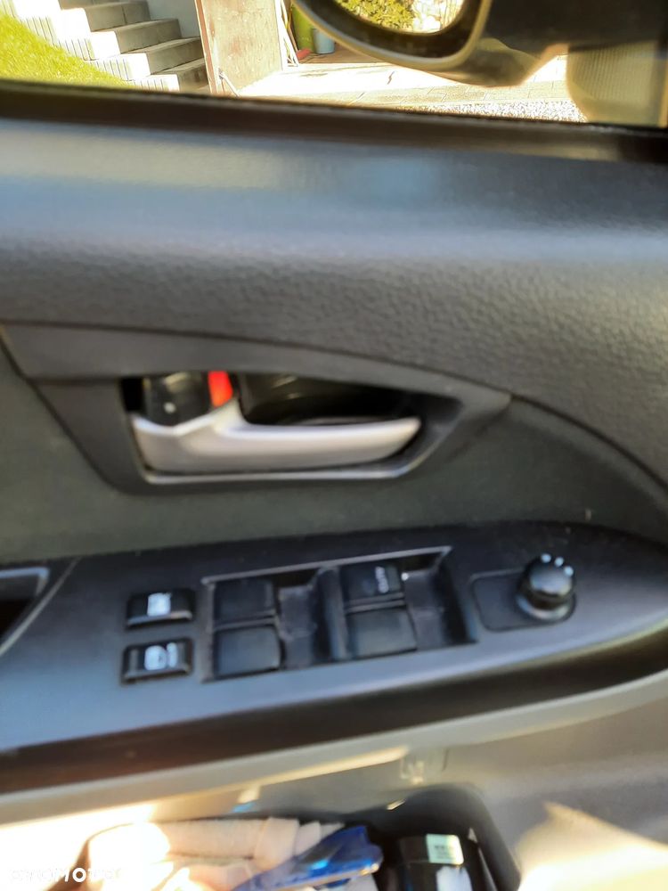 Suzuki SX4 1.6 GLX / Comfort - 11