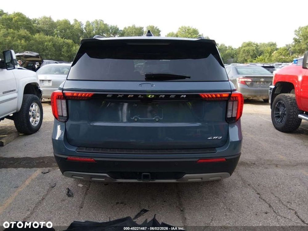 Ford Explorer - 4