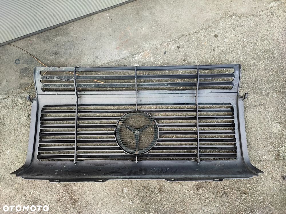 Grill atrapa G-Klasa w463 4638880015 - 3