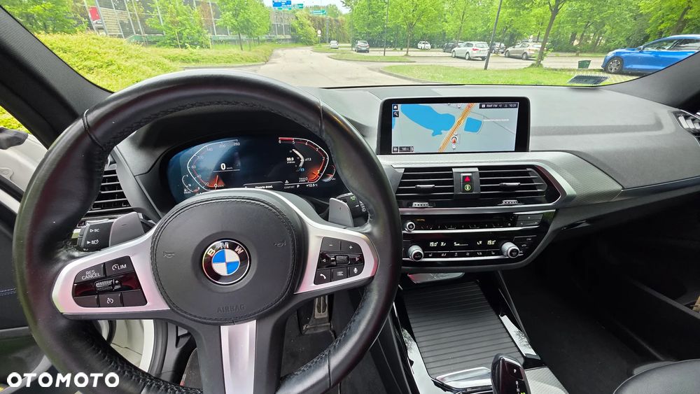BMW X3 xDrive20d sport - 20