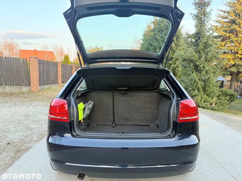 Audi A3 3-drzwiowe 1.6 TDI DPF Ambition - 28