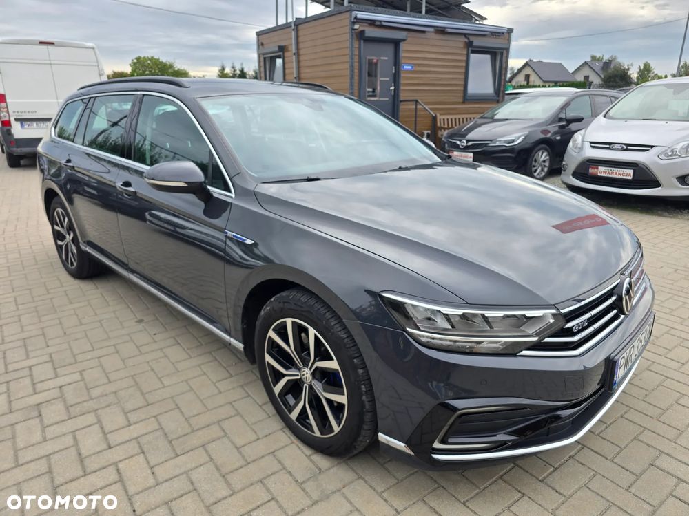 Volkswagen Passat Variant - 2