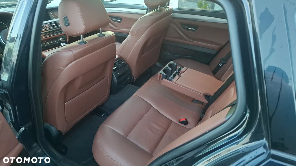 BMW Seria 5 530d xDrive Touring Sport-Aut Luxury Line - 4