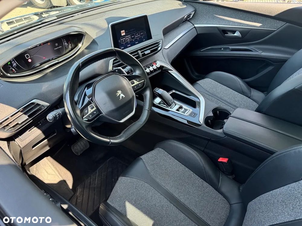 Peugeot 5008 - 5