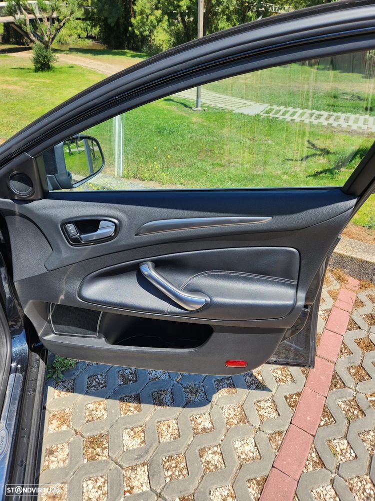 Ford Mondeo SW 1.8 TDCi Titanium - 9