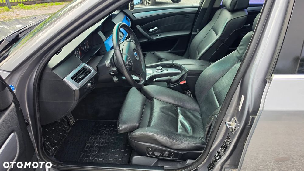 BMW Seria 5 530d Edition Sport - 15