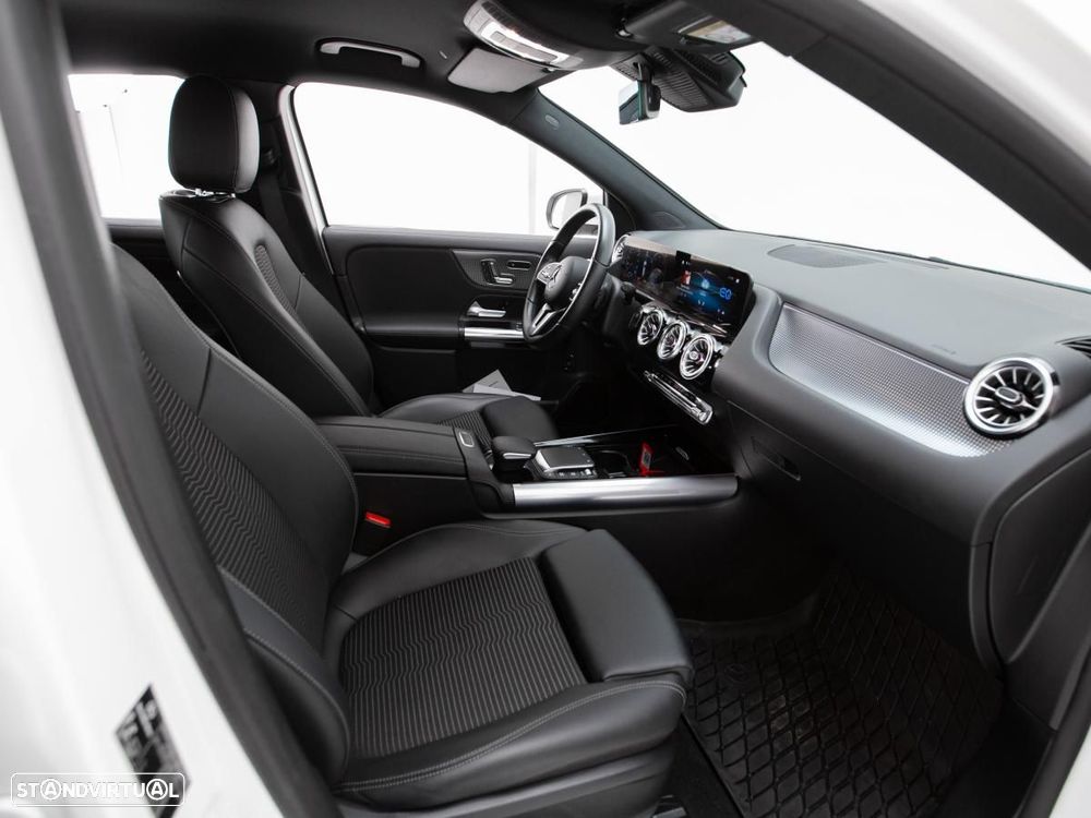 Mercedes-Benz EQA 300 4Matic Progressive - 10