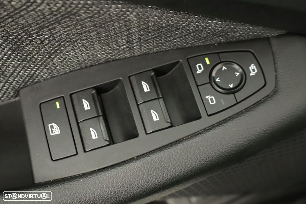 BMW 218 Active Tourer i Auto - 18