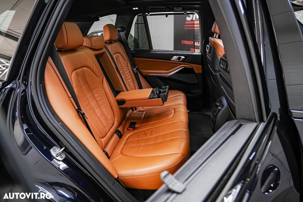 BMW X5 M M50d - 10