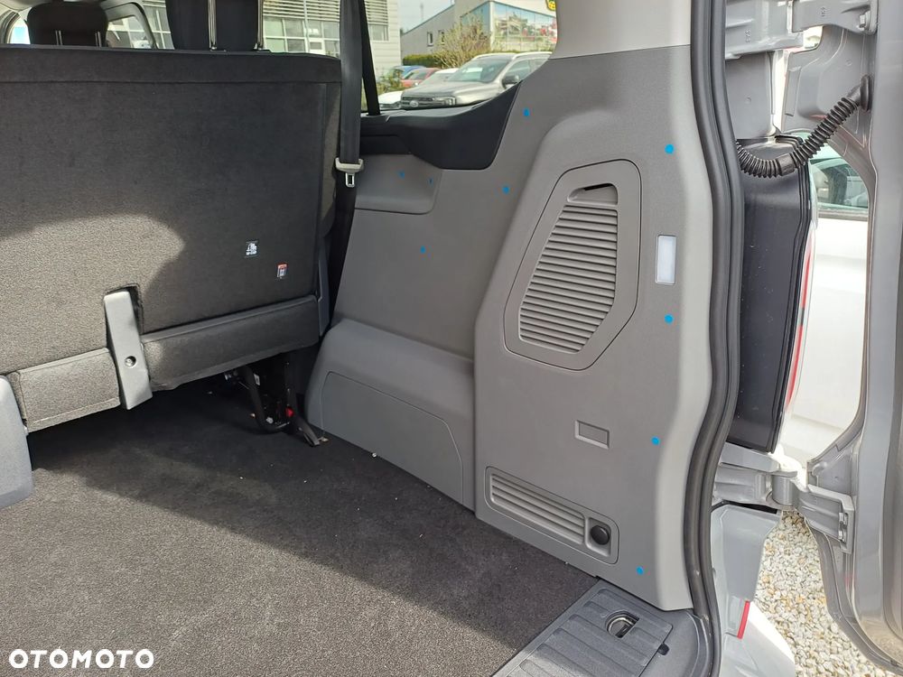 Ford Transit ver-kombi-320-l2h1-awd-limited-m1 - 30