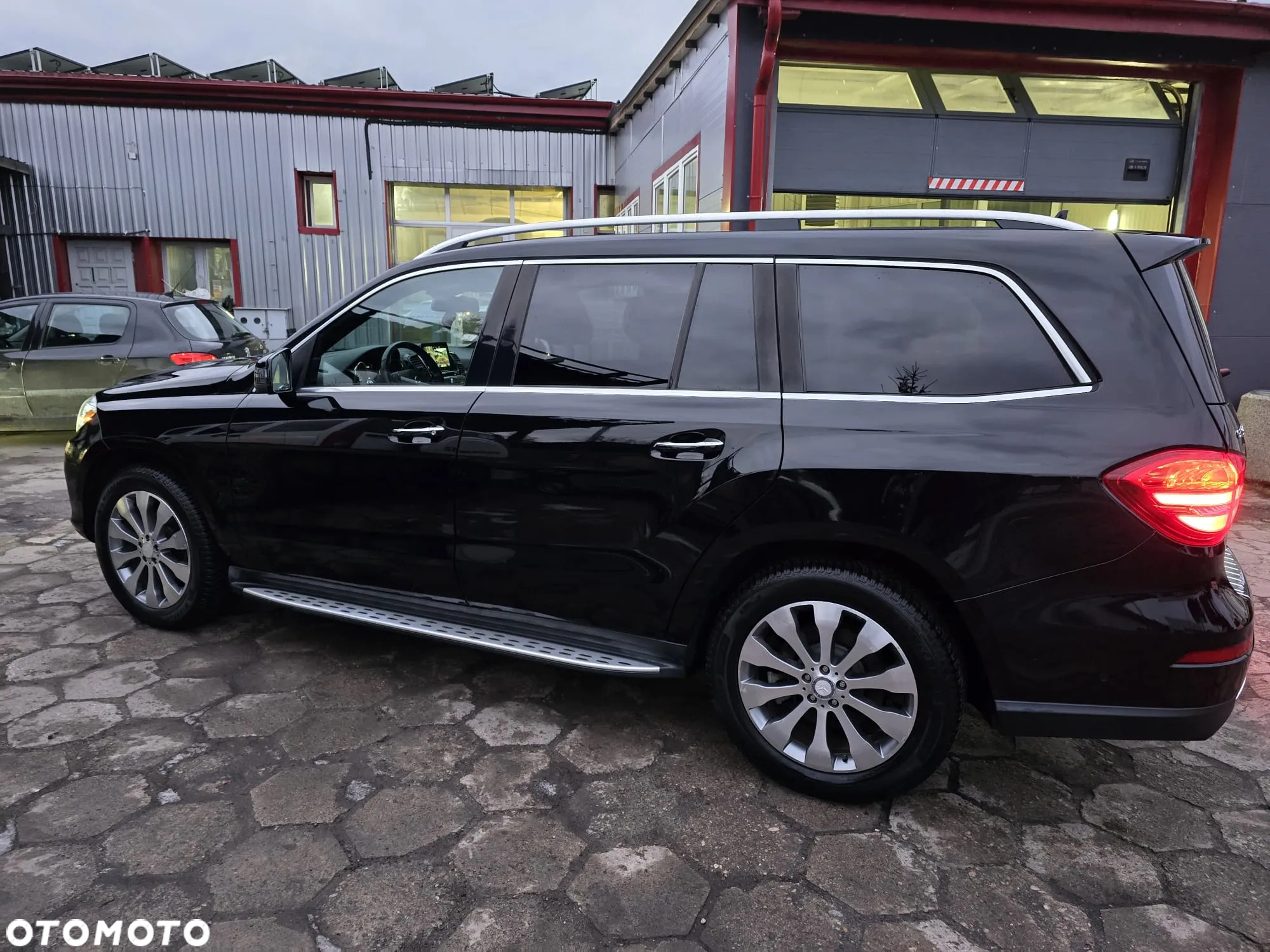 Mercedes-Benz GLS 400 4Matic 9G-TRONIC - 39